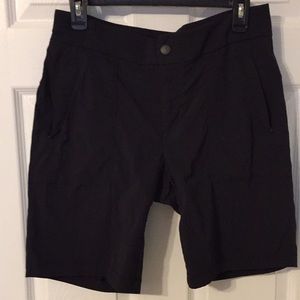 ATHLETA TREKKIE BERMUDA 2.0 SHORTS SIZE 8